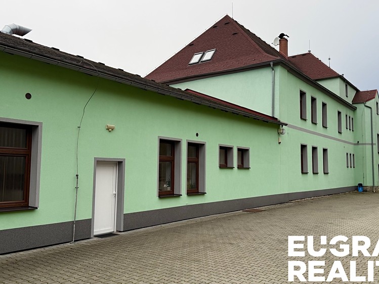 Gewerbefläche zum Kauf, 600 m² (1 von 58)
