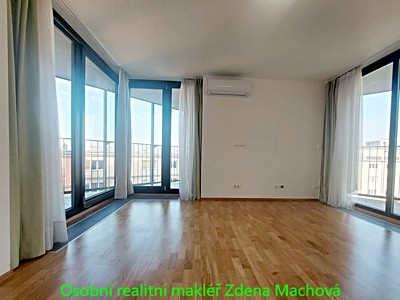 Pronájem bytu 1+kk 38 m²