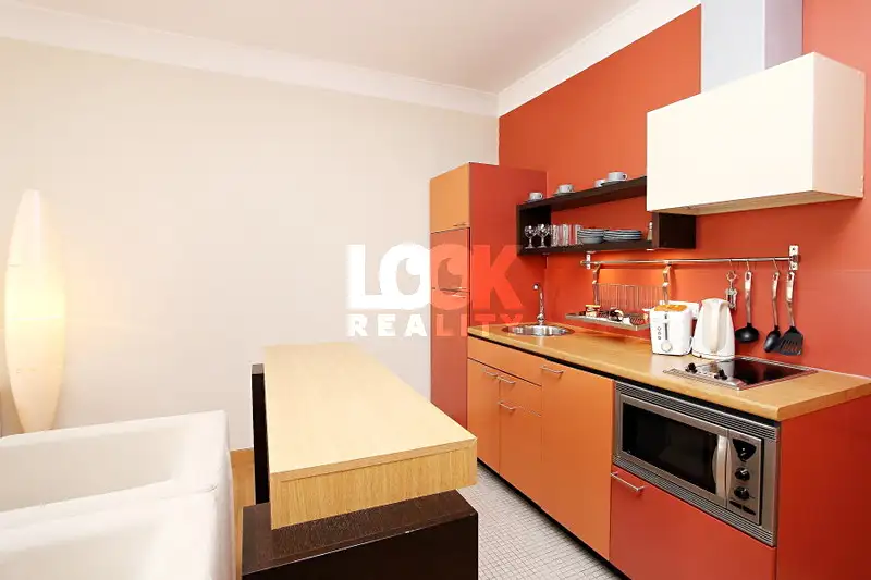 Pronájem bytu 2+kk 60 m², Praha – náhled fotky 3
