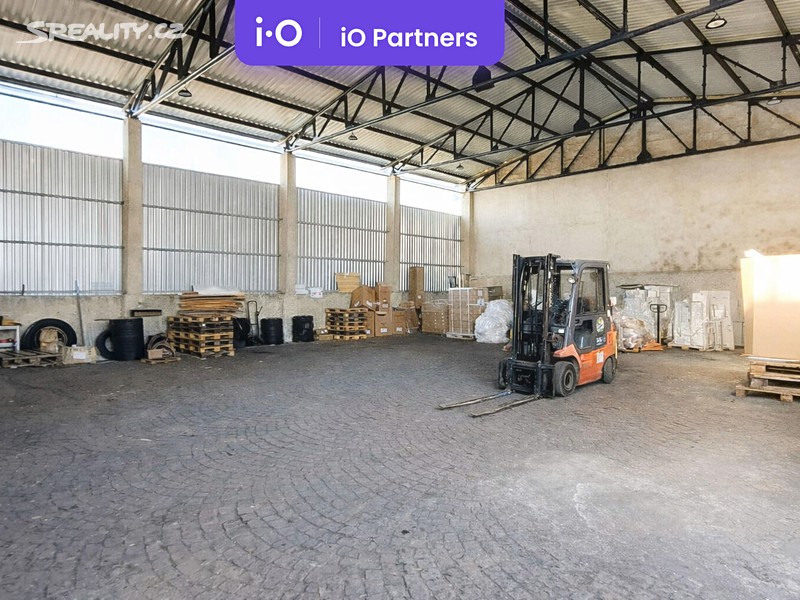 Pronájem skladového prostoru 300 m², Mnichovo Hradiště