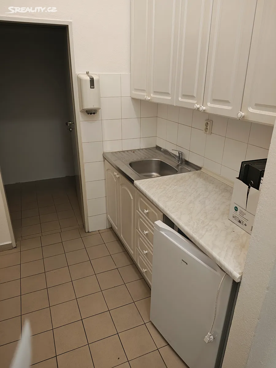 Pronájem kanceláře 89 m² – pohled 5