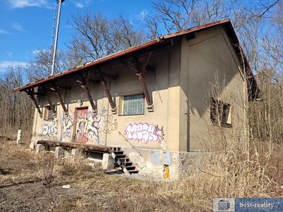 Prodej skladového prostoru 114 m²