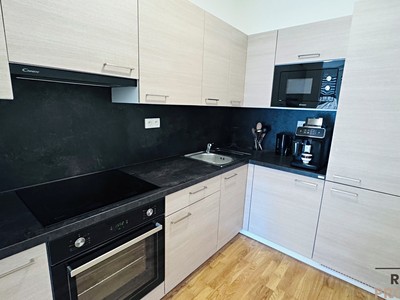 Pronájem bytu 1+kk 37 m²