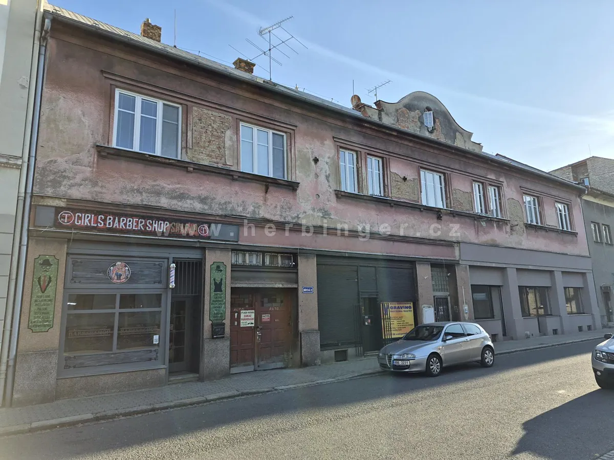 Prodej činžovního domu 1391 m²
