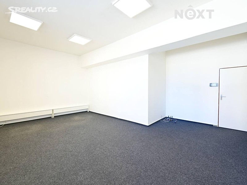 Pronájem kanceláře 26 m² – pohled 3