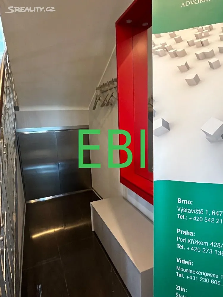 Pronájem kanceláře 168 m² – pohled 6