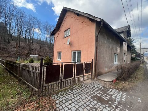 Prodej rodinného domu 245 m², pozemek 832 m² – fotografie 4