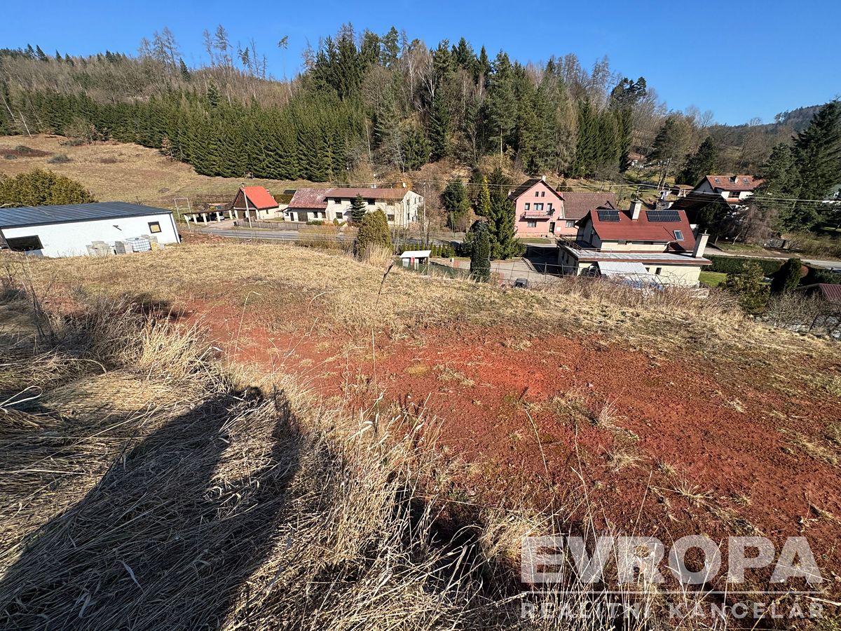 Prodej stavebního pozemku 3050 m² – fotografie 2