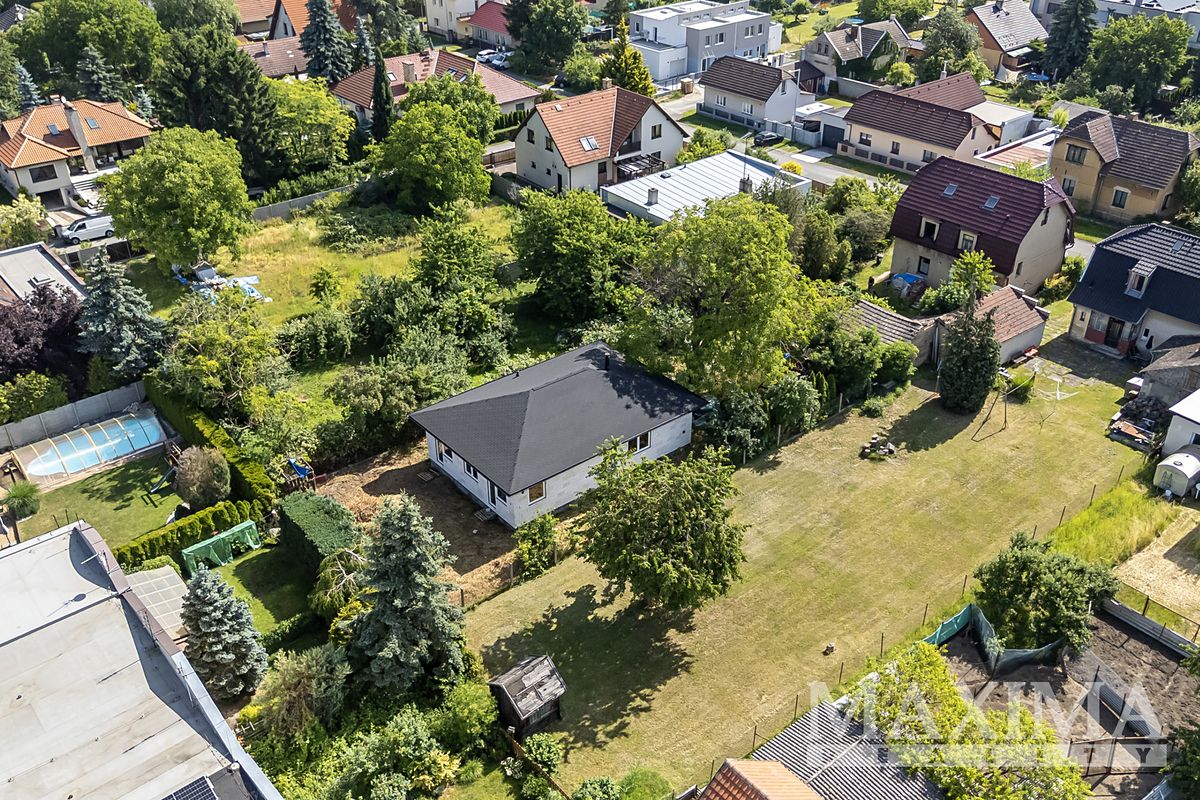 Prodej rodinného domu 111 m², pozemek 448 m² – fotografie 2