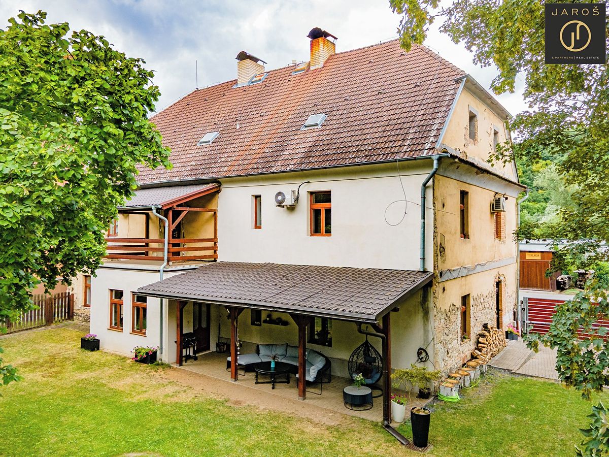 Prodej rodinného domu 300 m², pozemek 5769 m² – fotografie 5