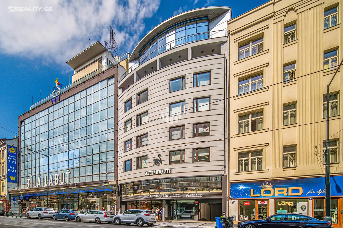 Pronájem kanceláře 186 m², Praha