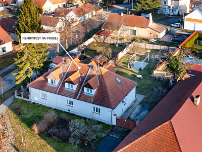 Prodej  rodinného domu 180 m², pozemek 812 m² — photo 2