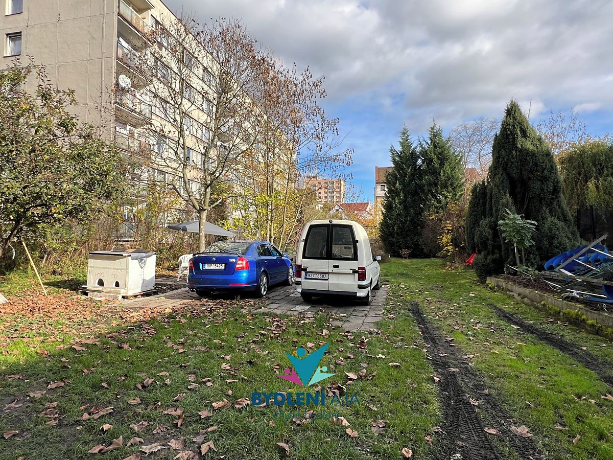 Prodej komerčního pozemku 1745 m² – fotografie 2
