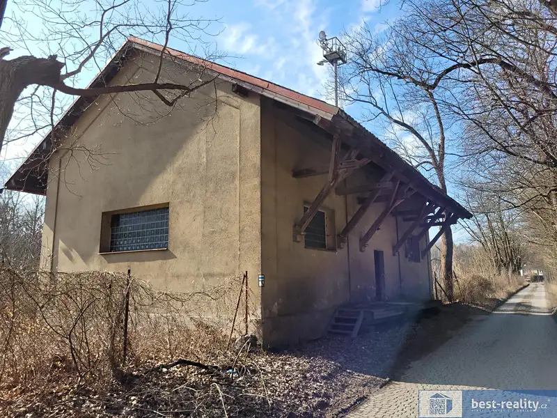 Prodej skladového prostoru 114 m², Kamenné Žehrovice – náhled fotky 2