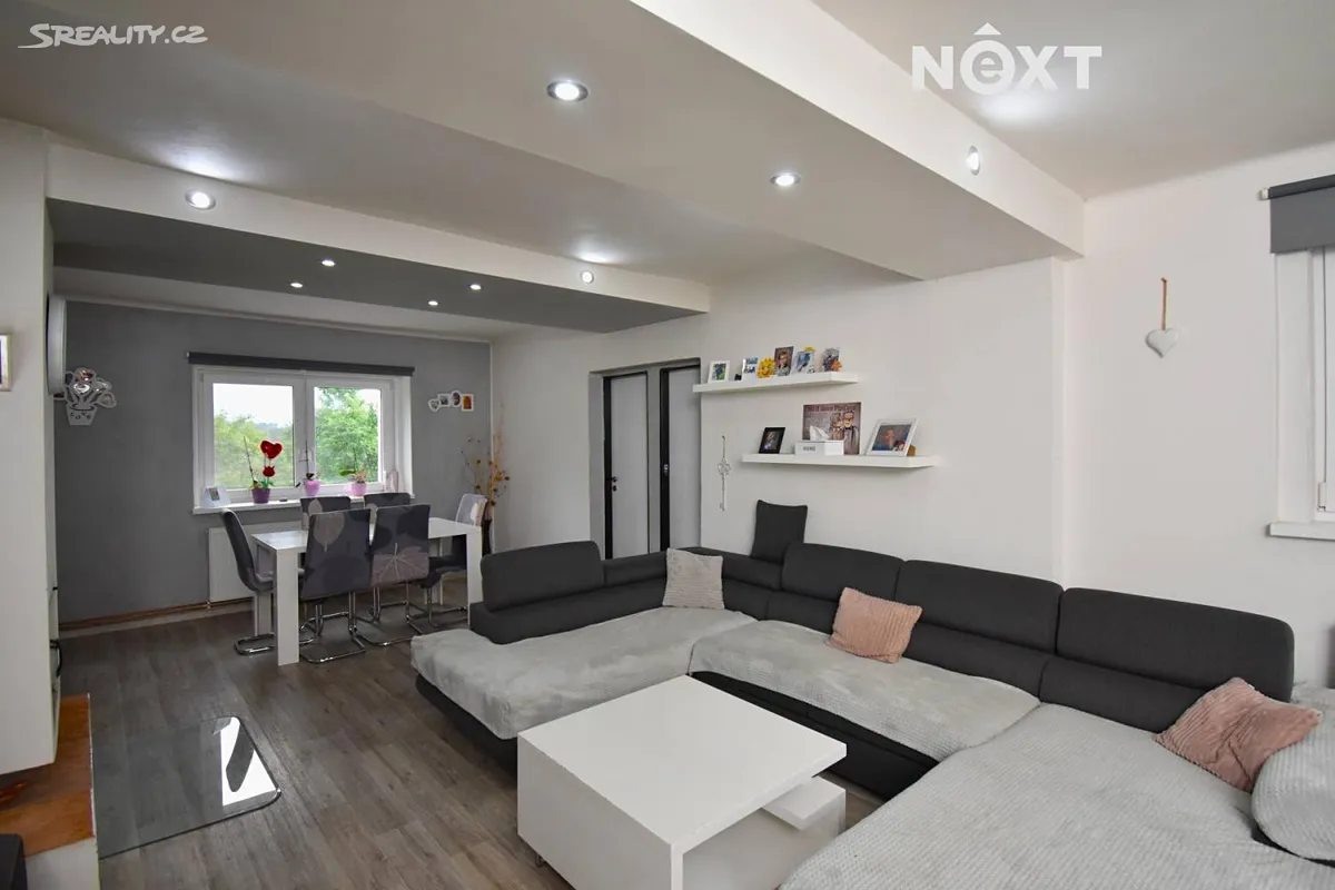 Prodej rodinného domu 185 m², pozemek 598 m² – pohled 2