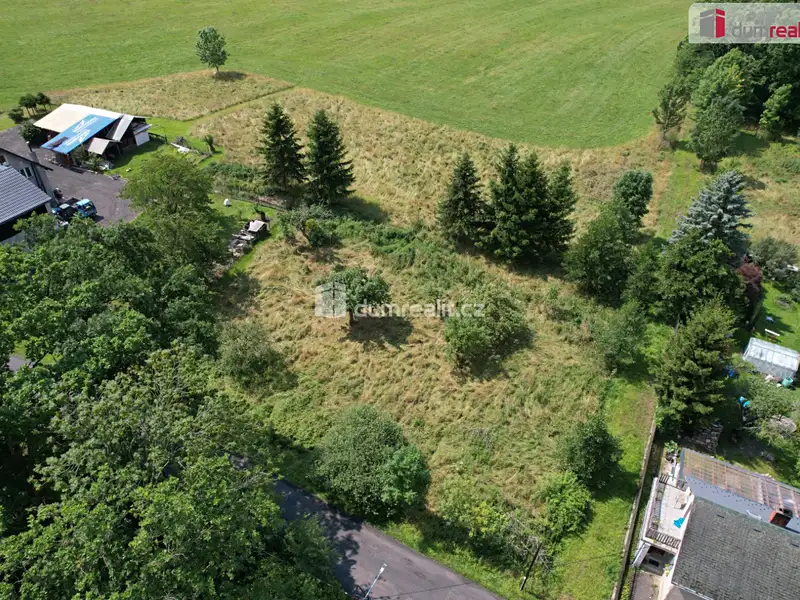 Prodej stavebního pozemku 4227 m², Libouchec – náhled fotky 3