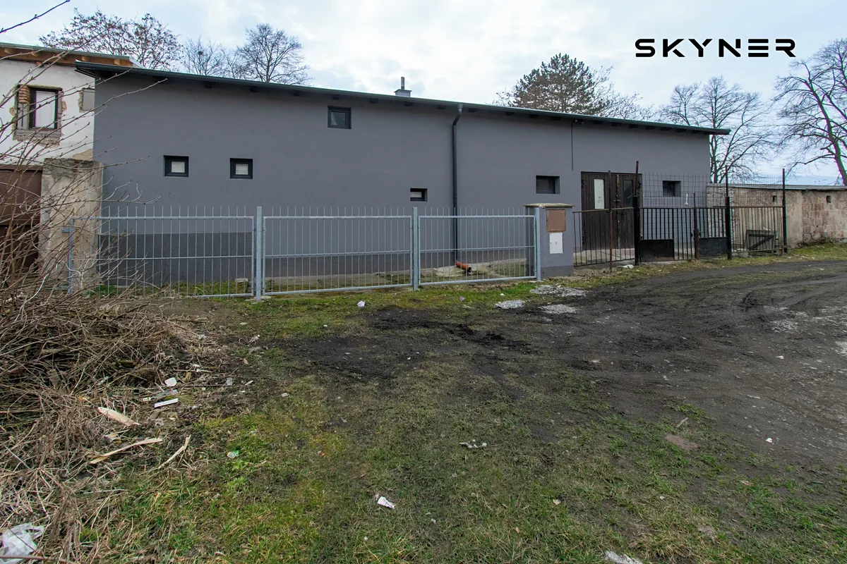 Prodej skladového prostoru 100 m²