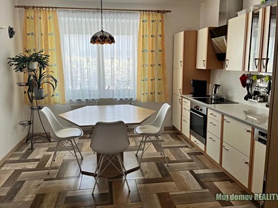 Pronájem bytu 2+1 76 m² (Jednopodlažní)
