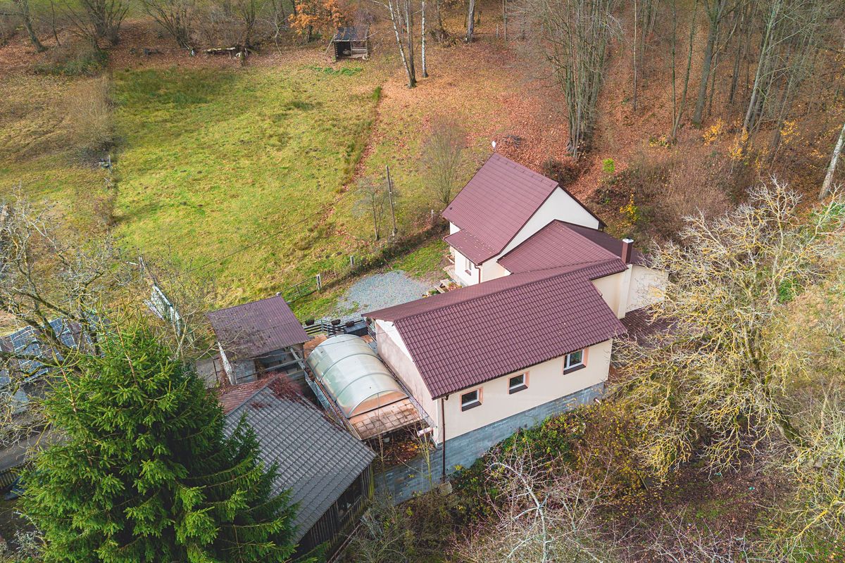 Prodej rodinného domu 195 m², pozemek 2927 m² – fotografie 3