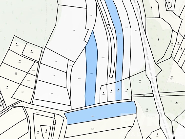 Prodej pozemku, 13 942 m² (2 z 3)