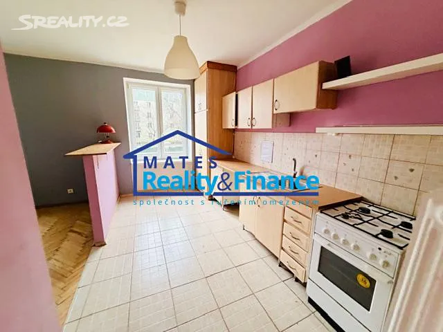 Pronájem bytu 3+1 67 m² – pohled 2