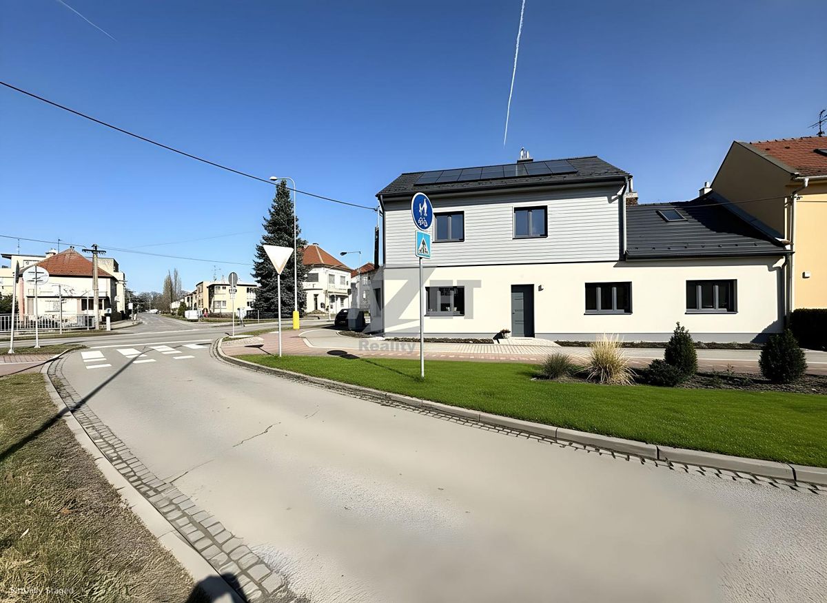 Prodej stavebního pozemku 681 m² – fotografie 3