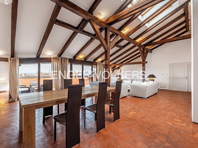 Pronájem bytu 5+1 304 m²