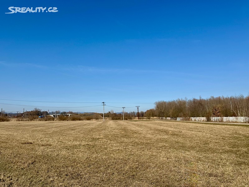 Prodej  komerčního pozemku 11 354 m² – pohled 2