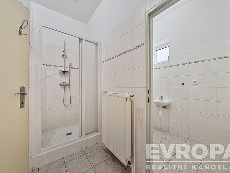 Комерційне приміщення на продаж, 376 м² (9 з 29)