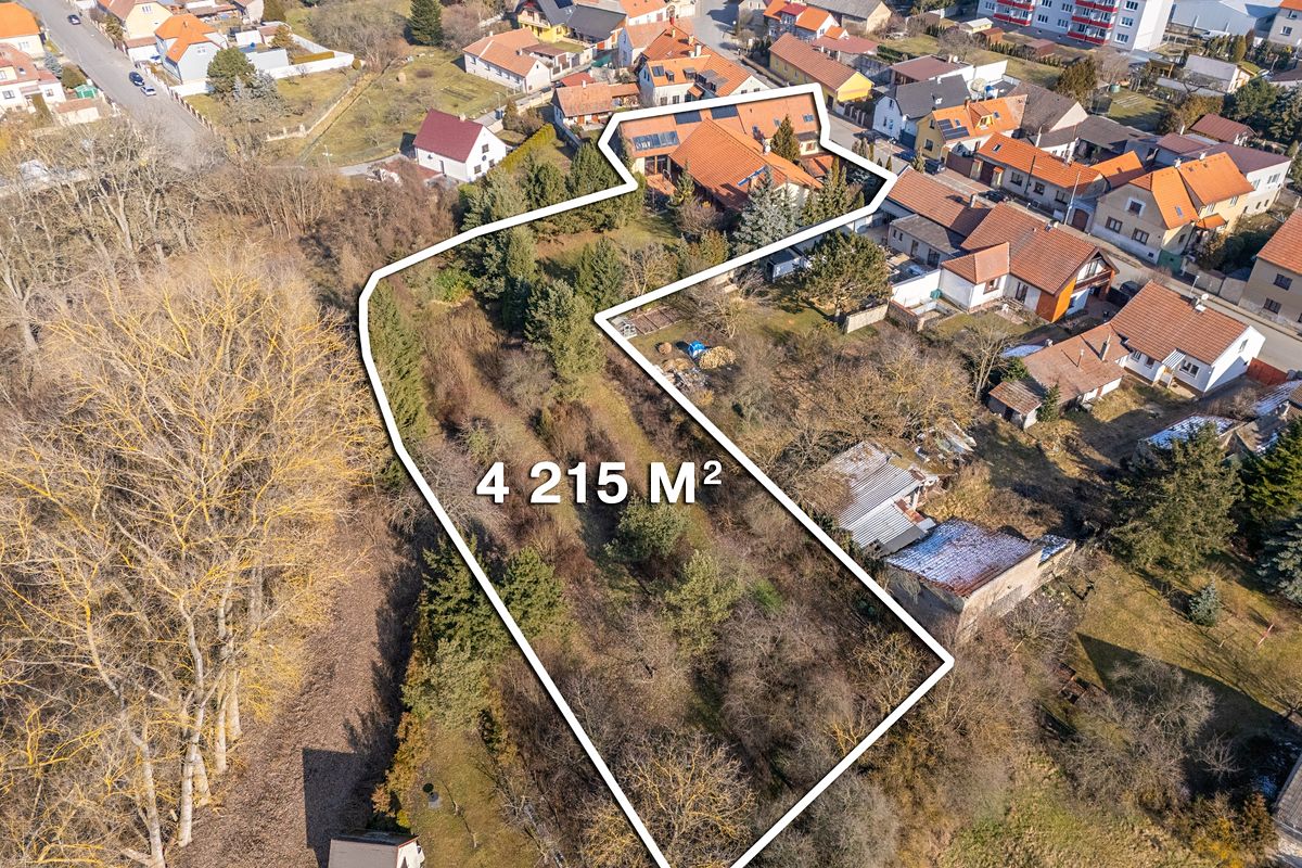 Prodej rodinného domu 536 m², pozemek 4215 m² – fotografie 2