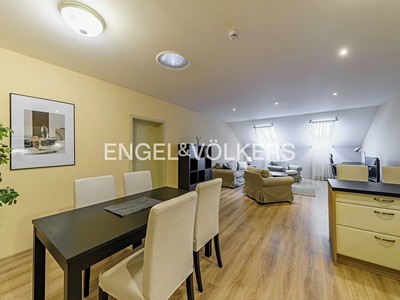 Pronájem bytu 3+kk 93 m² (Podkrovní)