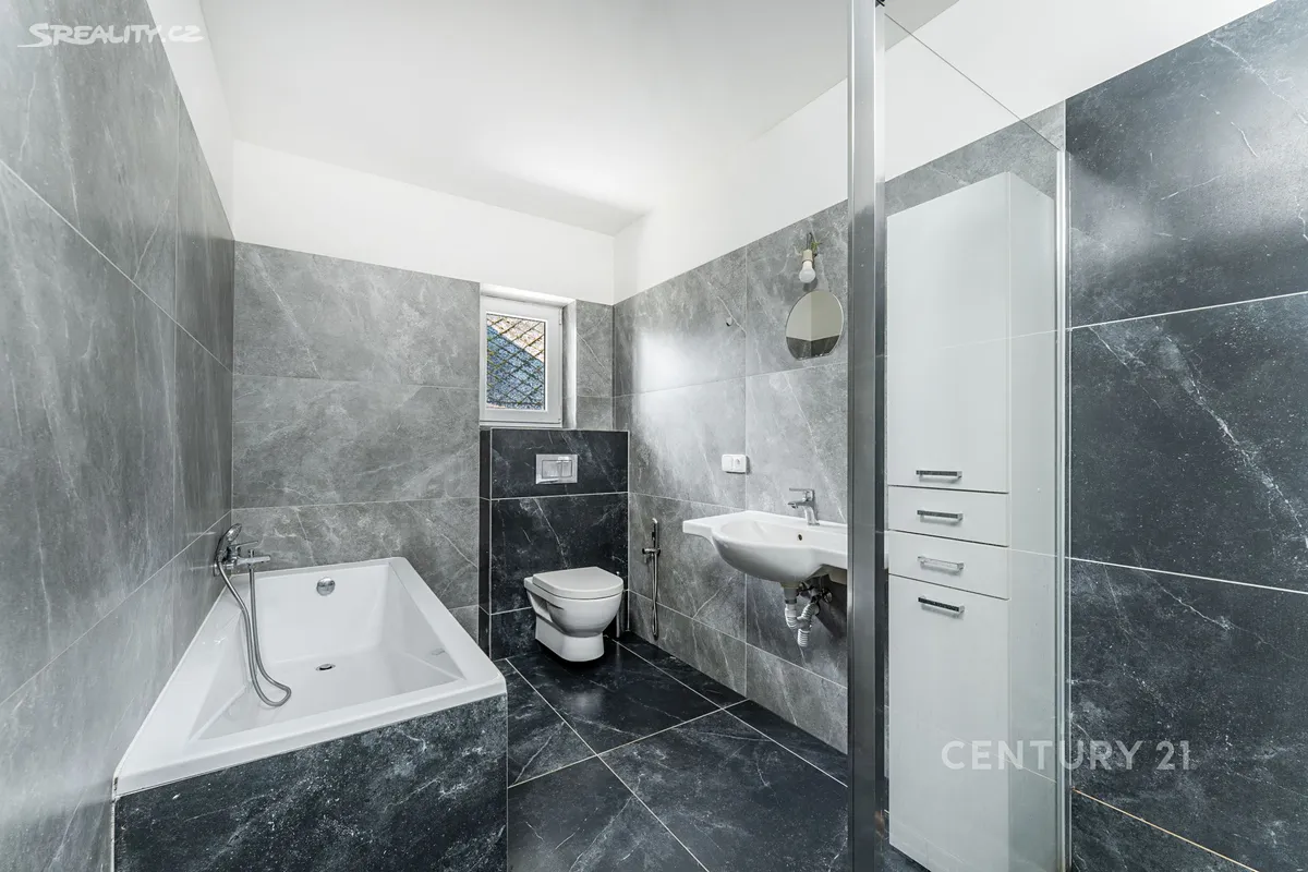 Prodej rodinného domu 162 m², pozemek 522 m² – další