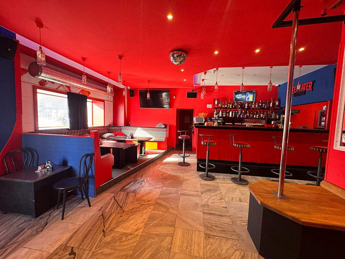 Pronájem restaurace 131 m² – fotografie 2