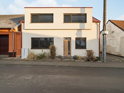 Prodej  rodinného domu 176 m², pozemek 1 121 m²