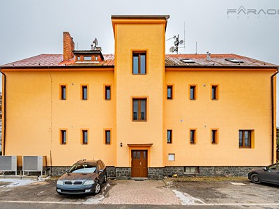Prodej  rodinného domu 550 m², pozemek 1 261 m²