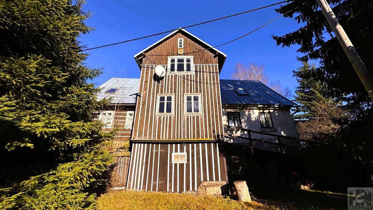 Prodej chalupy 145 m², pozemek 857 m² – fotografie 2