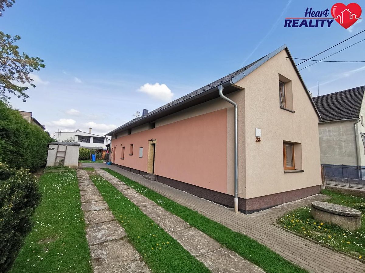 Prodej rodinného domu 240 m², pozemek 534 m²