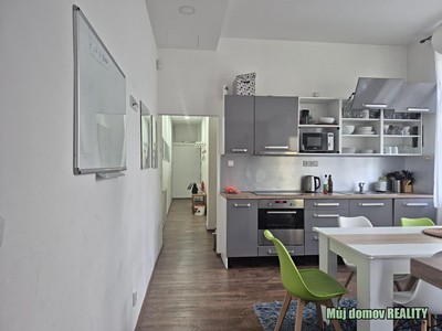 Pronájem bytu 3+kk 74 m² (Jednopodlažní)