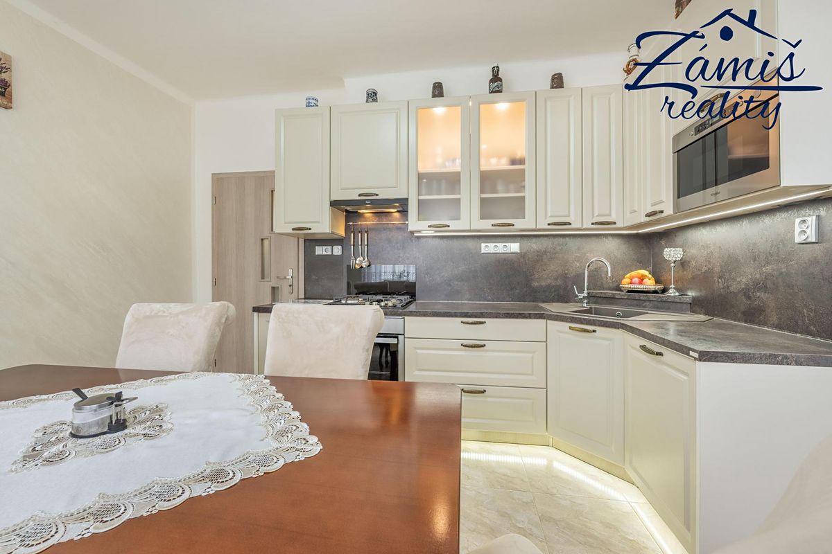 Prodej rodinného domu 95 m², pozemek 471 m² – fotografie 4