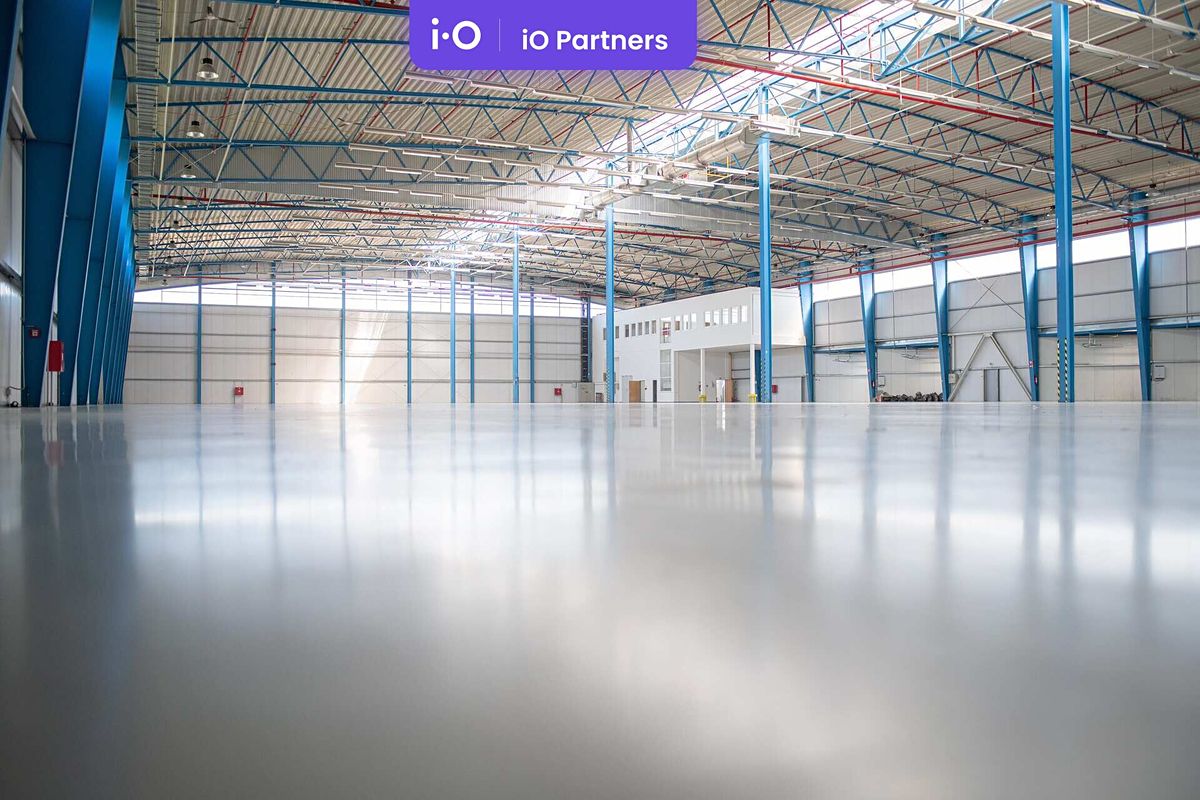 Pronájem skladového prostoru 4264 m²