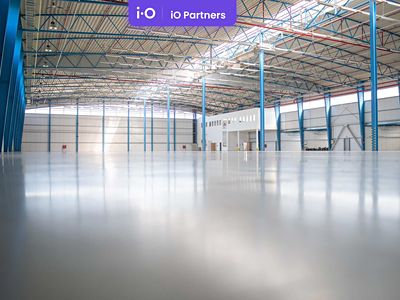 Pronájem skladového prostoru 4264 m²