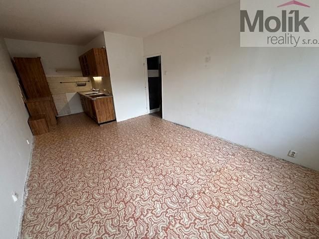 Pronájem bytu 2+kk 40 m² – fotografie 3