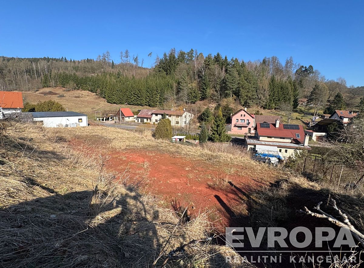 Prodej stavebního pozemku 3050 m²