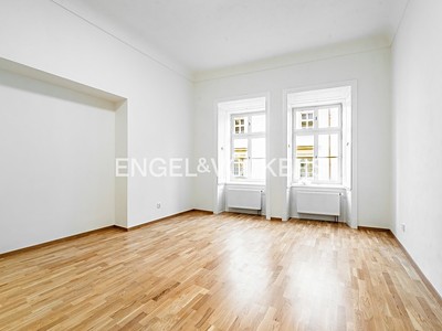 Pronájem bytu 1+1 43 m²