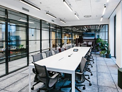 Gewerbefläche zur Miete, 467 m² (2 von 8)