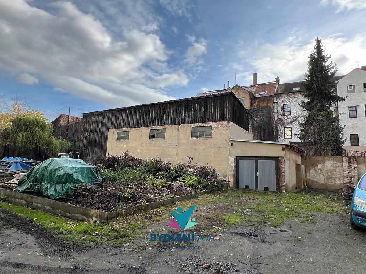 Prodej komerčního pozemku 1745 m² – fotografie 3