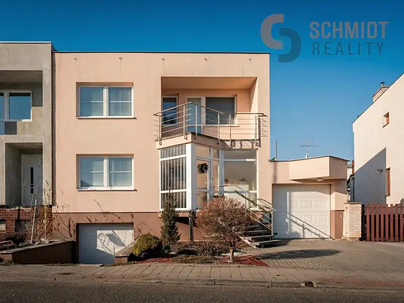 Prodej rodinného domu 300 m², pozemek 321 m², Hustopeče – náhled fotky 1