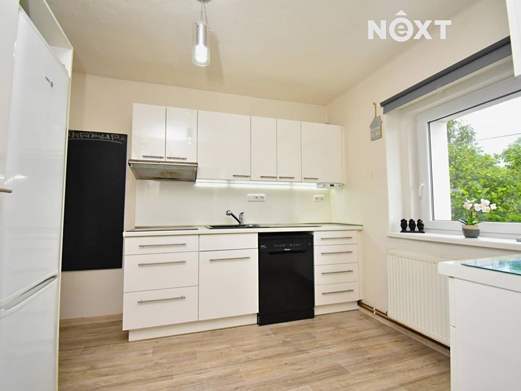 Prodej domu, 185 m² (6 z 23)