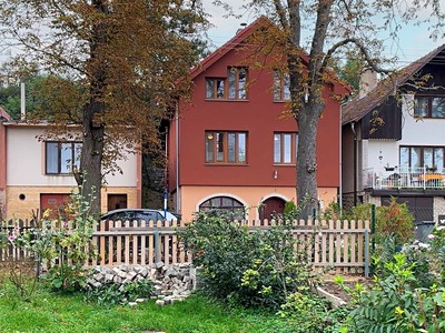 Prodej  rodinného domu 285 m², pozemek 140 m²