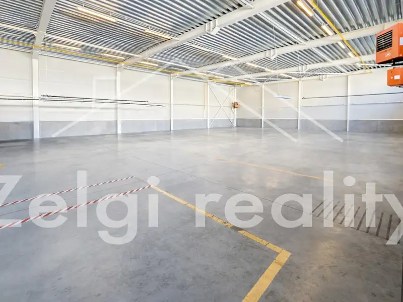 Pronájem skladového prostoru 1400 m², Brno – náhled fotky 3